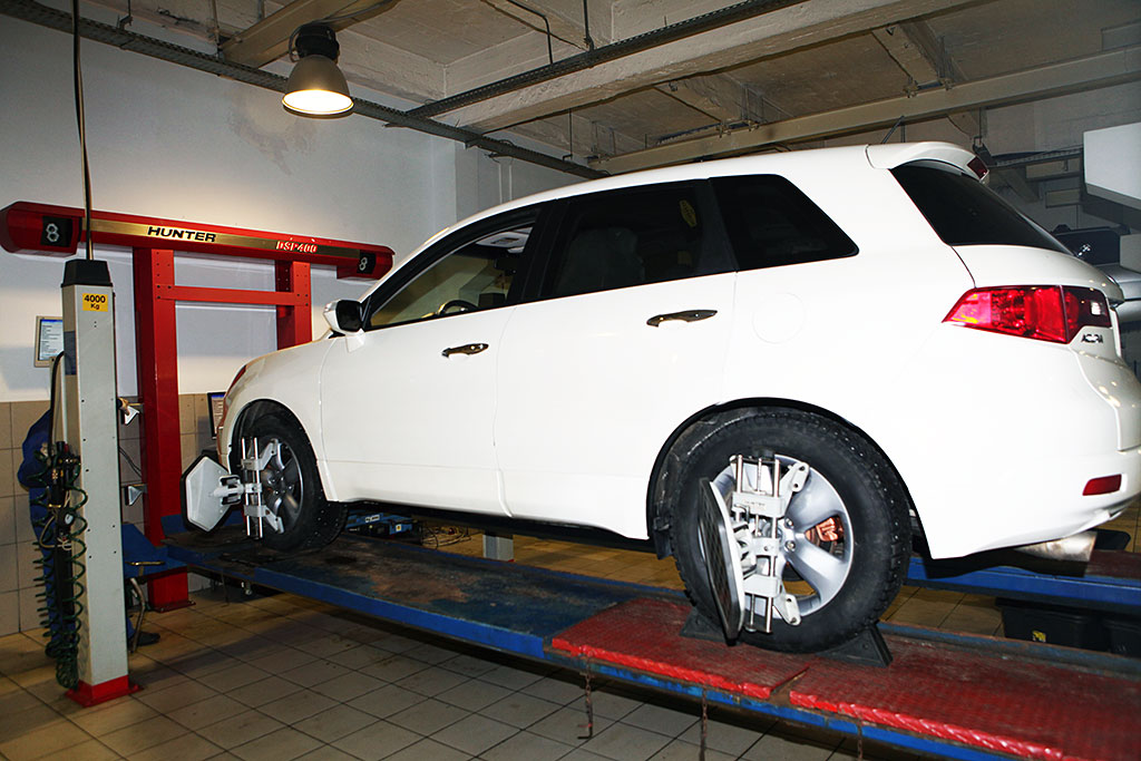 Acura. Сервис центр Акура.